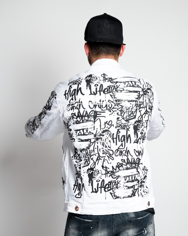 WHITE GRAFFITY