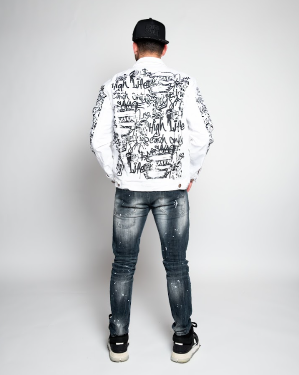 WHITE GRAFFITY