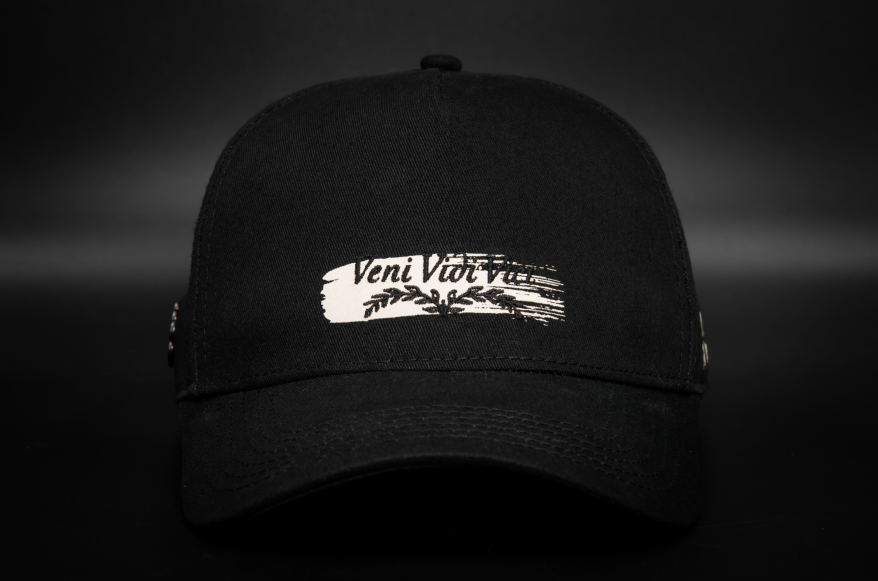 "VENI, VIDI, VICI" IN BLACK